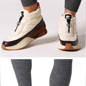 Sorel Out N About Puffy Boot.